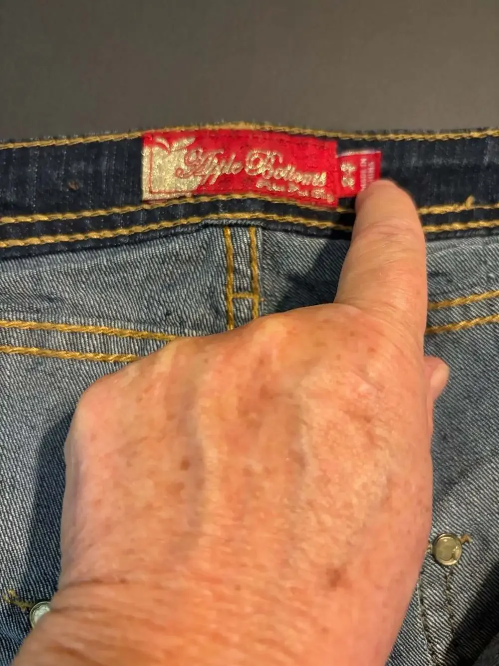 Apple Bottoms Women's Dark Wash Bootcut Jeans with Embroidered Apple Pockets